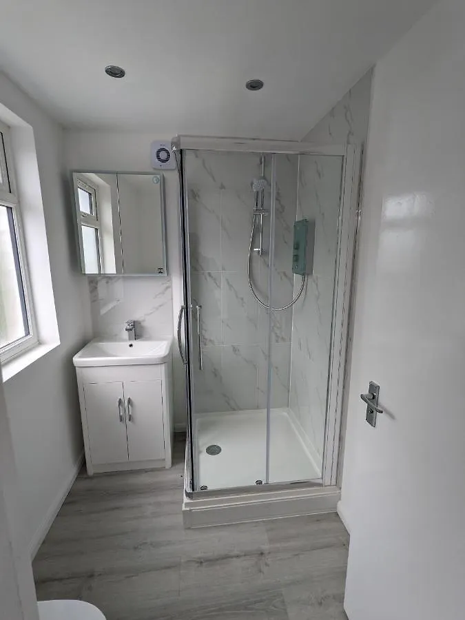 32 Apartment Ashford
