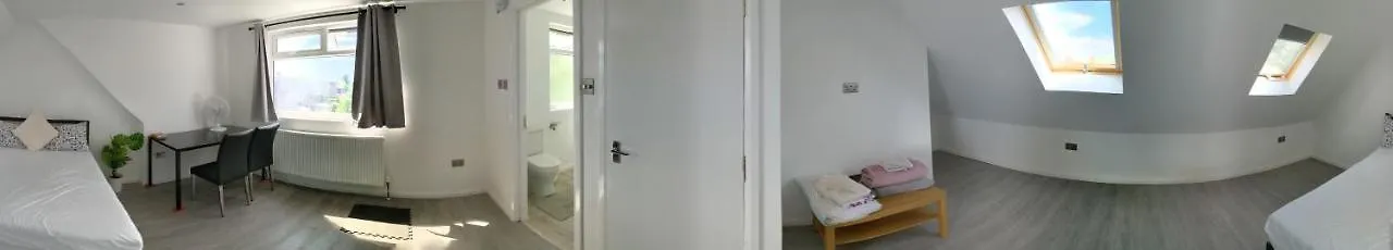 32 Apartment Ashford  Homestay